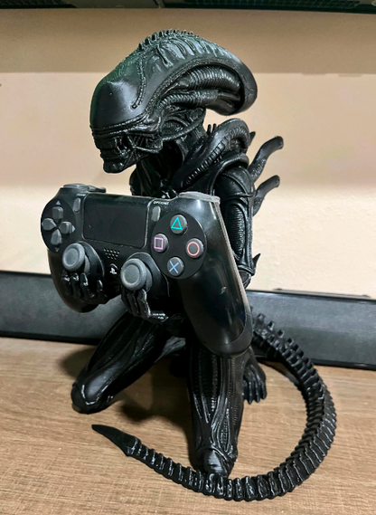 ALIEN  controller stand