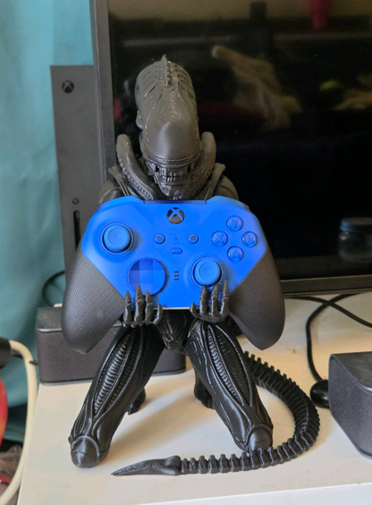 ALIEN  controller stand